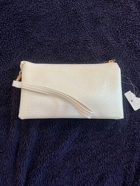 Elegant Cream Wristlet Clutch Bag